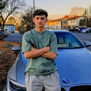 Meet your Posher, Nicolas